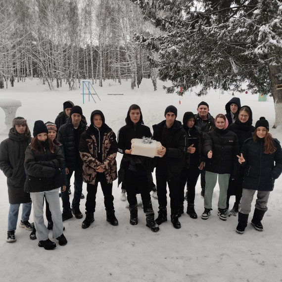 Новогодний квест "Поиски подарков".