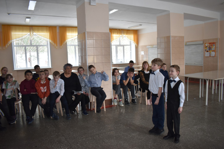 Конкурс чтецов «Весенняя капель».